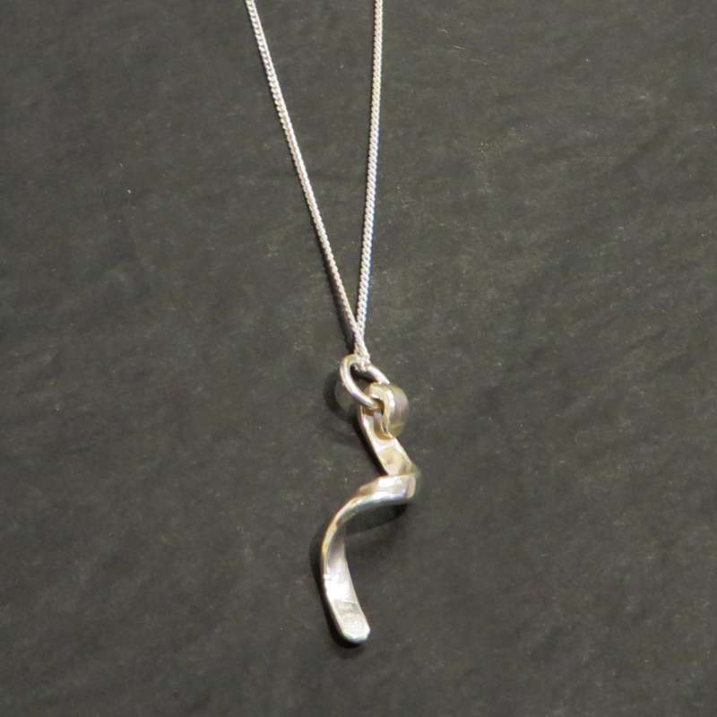 Twist Pendant